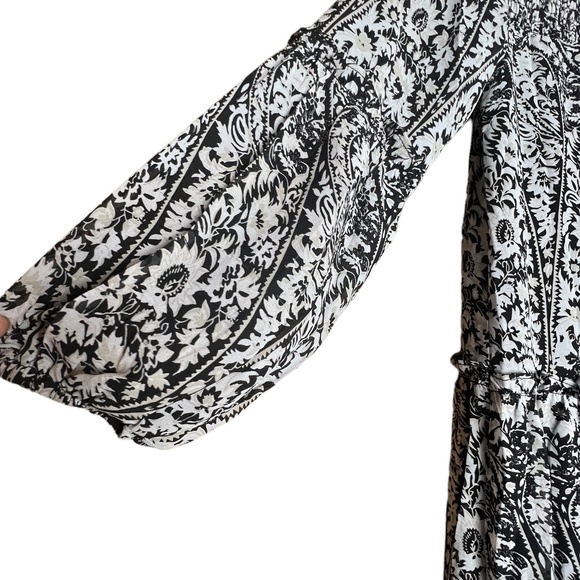 To La Roo Girl Long Sleeve Black & Grey Dress Sz 10 Smocked Lined Pre-owned - Picture 3 of 7